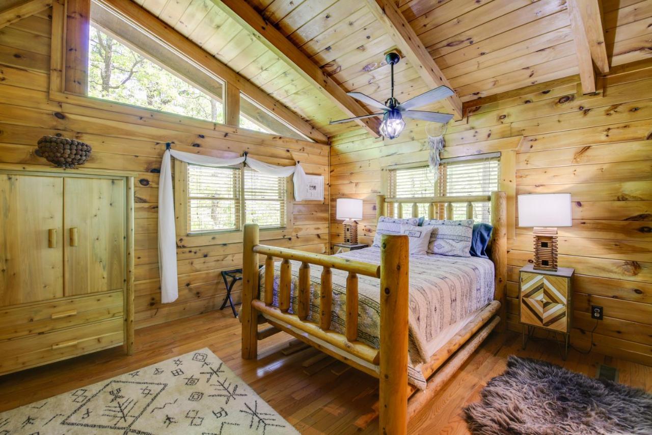 Gatlinburg Family Cabin With Private Hot Tub And Deck! Villa Luaran gambar
